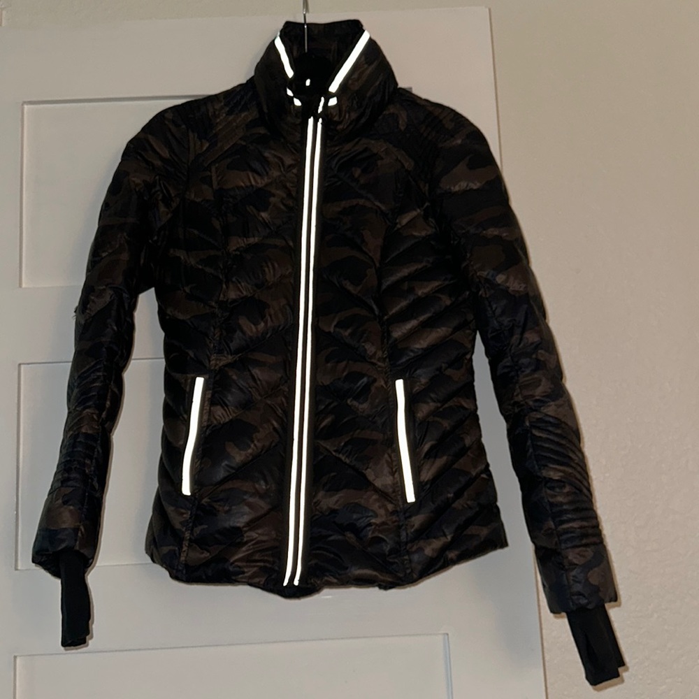 Women’s puffer jacket